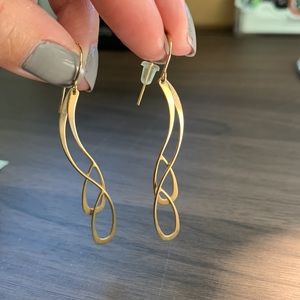 14k gold linear earrings